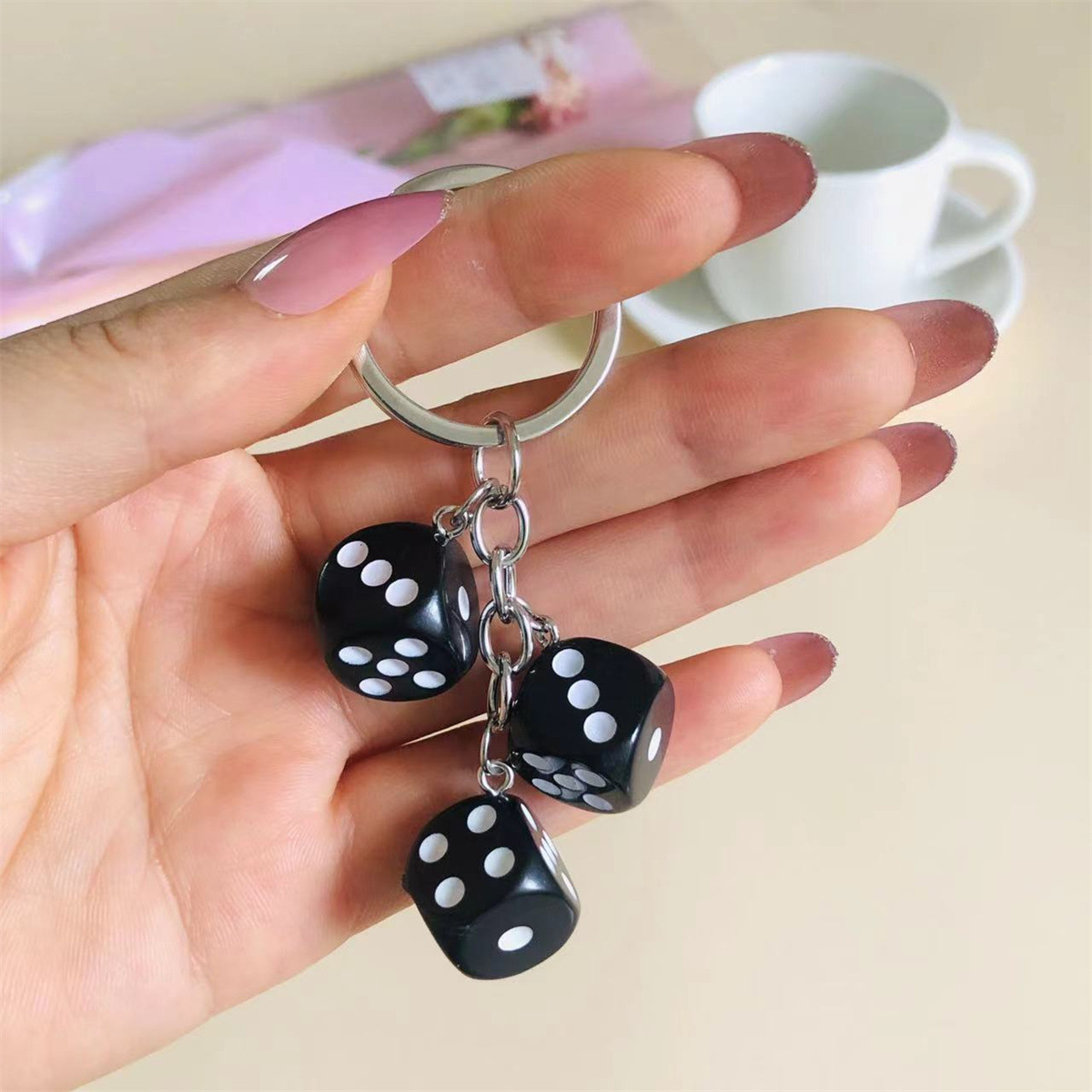 Cute 3D Dice Keychain Gaming R - огляд і ціна Gaming Accessories Men